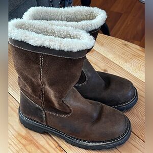 Bass Brown and Cream Winter Boots